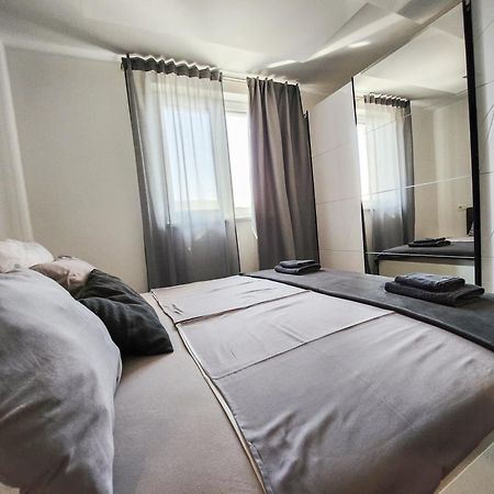 Villa Capris Apartments Koper Eksteriør bilde