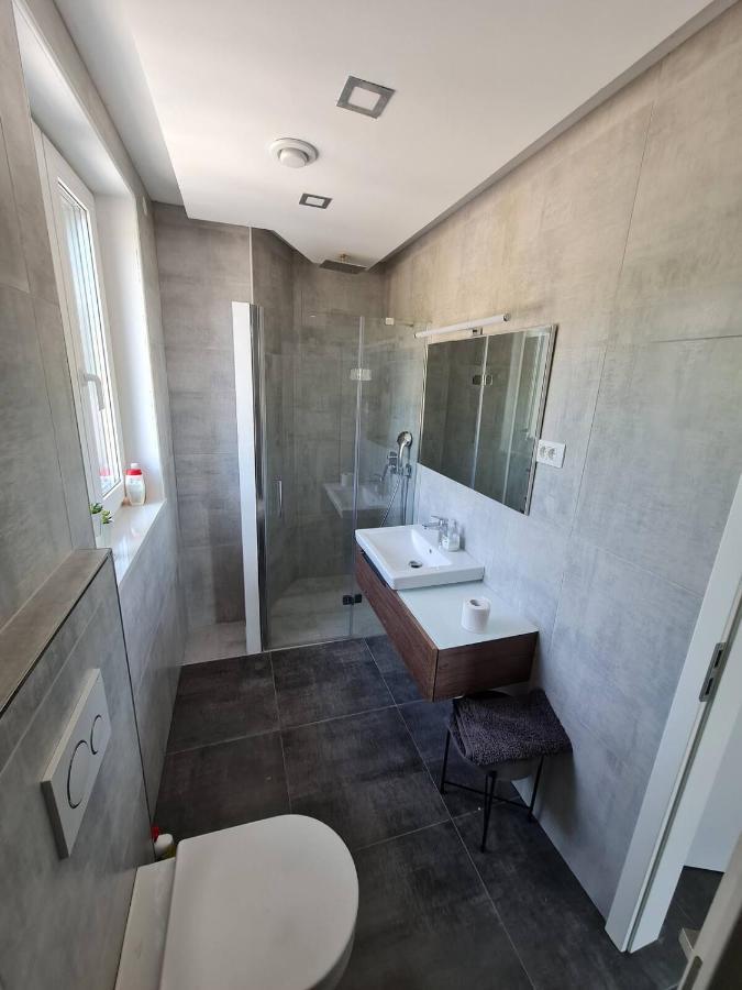 Villa Capris Apartments Koper Eksteriør bilde